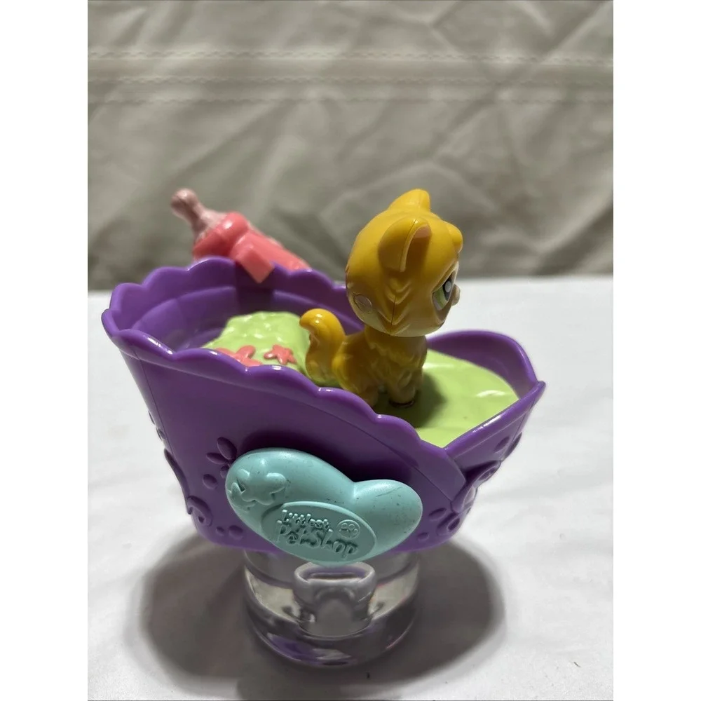 LPS Littlest Pet Shop Rare 2005 First Gen Magnetic Magic Motion Yellow Cat